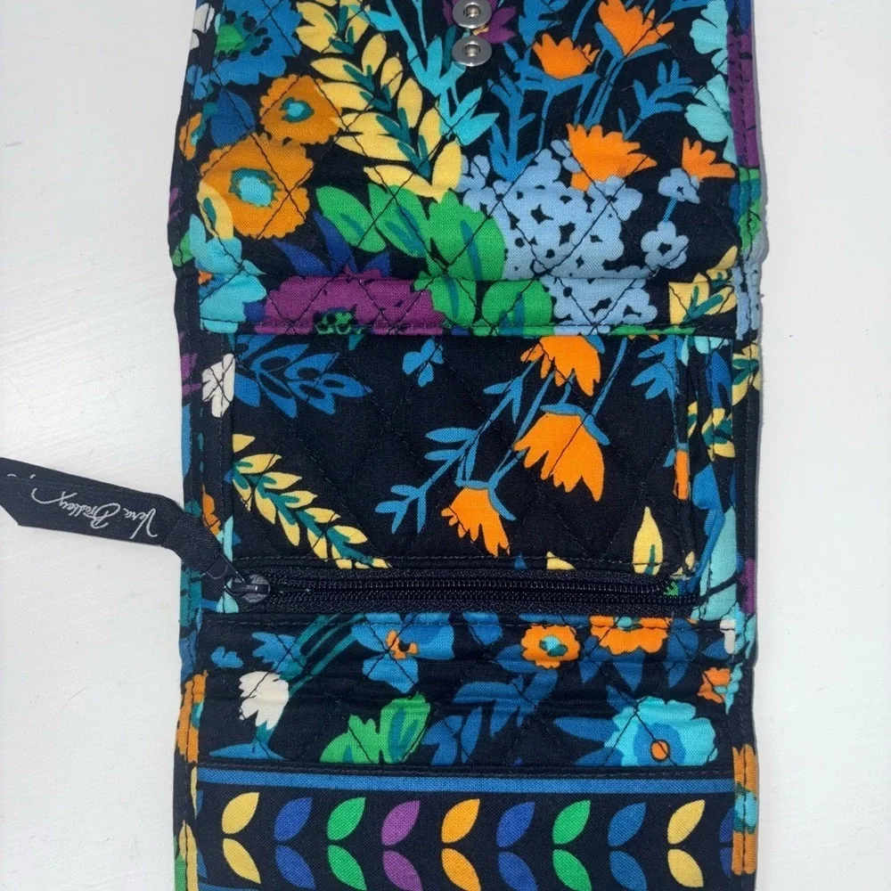 Vera Bradley Midnight Blues Lizzy Crossbody and Matching Trifold Wallet Set
